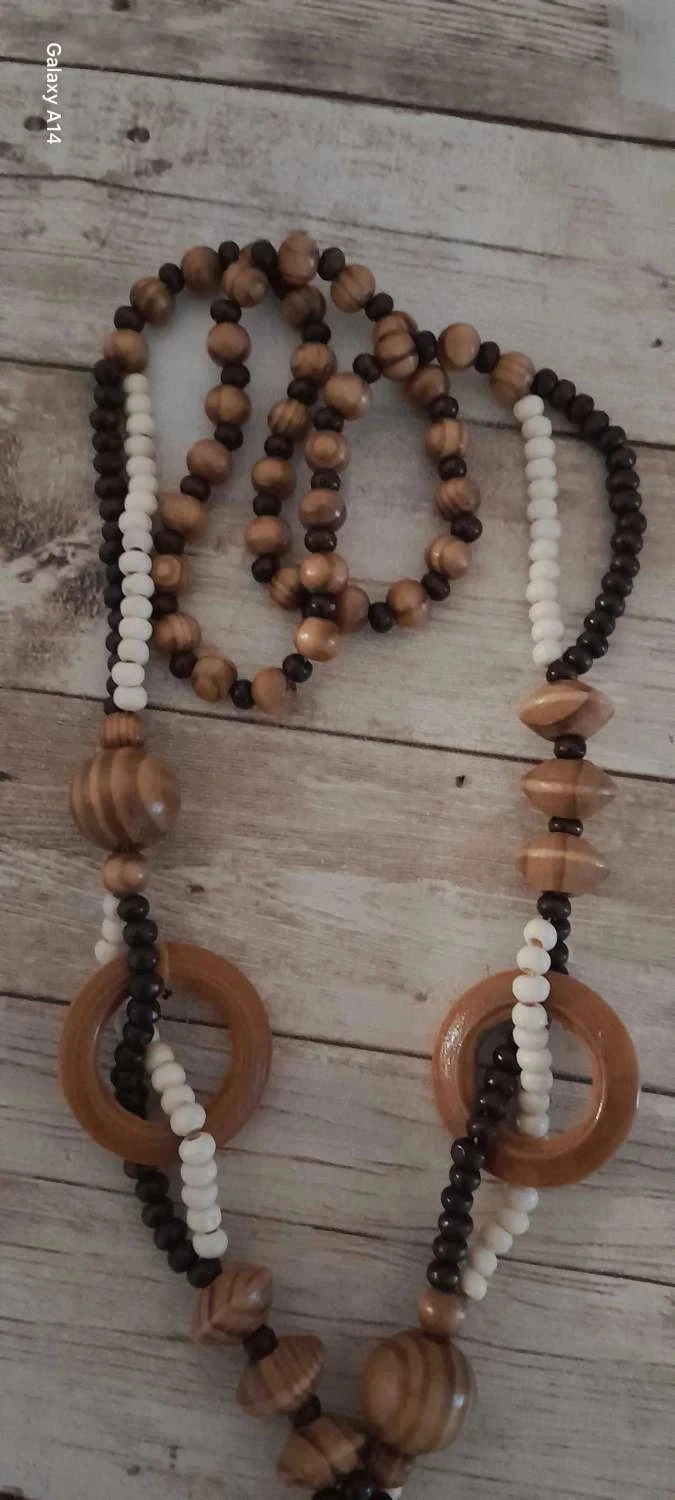 Colar com contas e pingente de madeira, estilo étnico – photo 3